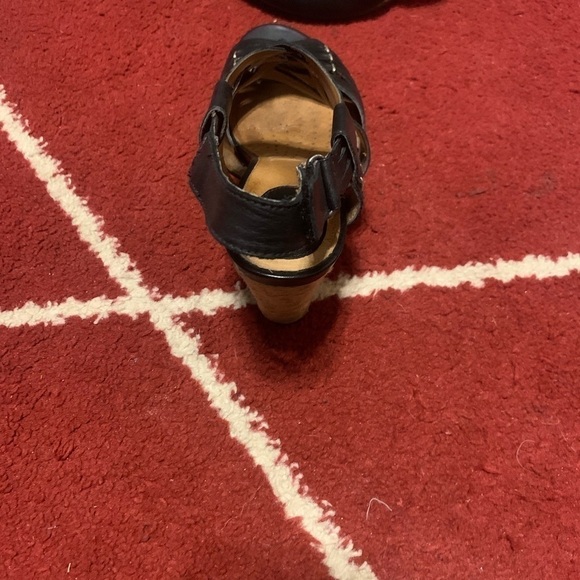 Clarks Artisan black wedge sandals size 6.5 EUC 3 inch heels - Picture 4 of 13